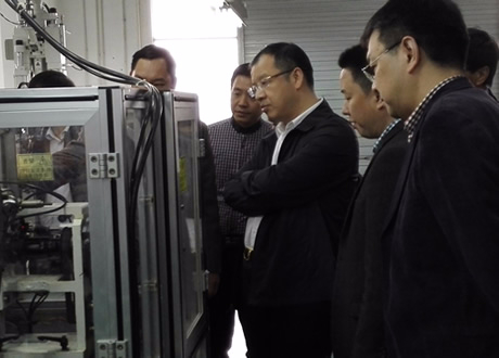 杨齐总裁到J9集团深圳分公司调研